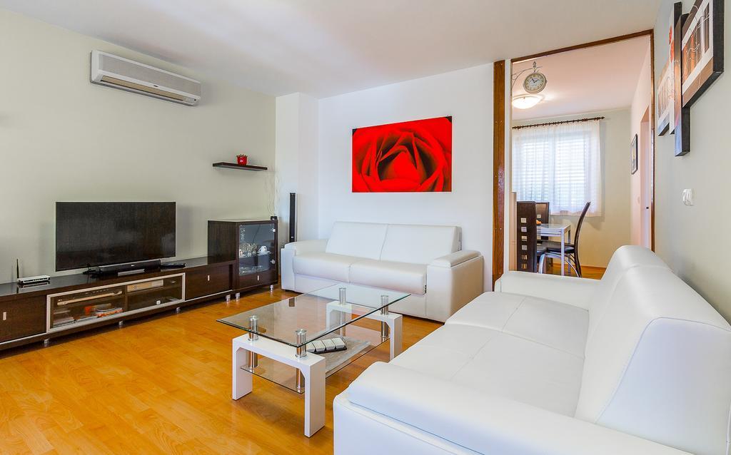 Holiday Home Villa Pula Ruang foto